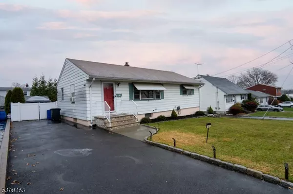 Clifton City, NJ 07012,89 Susan Ct