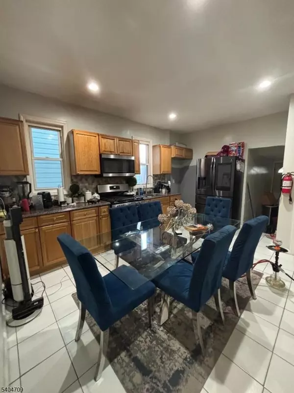 Paterson City, NJ 07501,23 Oak St