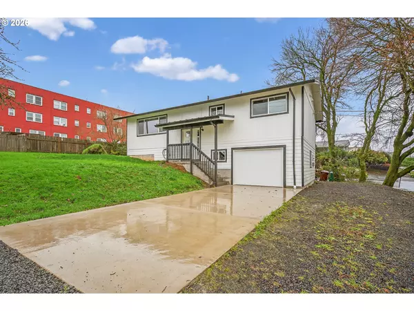 St Helens, OR 97051,271 TUALATIN ST