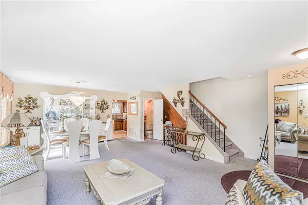 Staten  Island, NY 10309,97 Bower CT #1