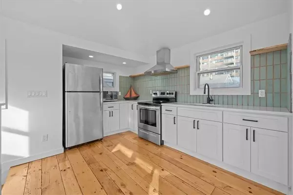 Rockaway Beach, NY 11694,318A Beach 101st ST