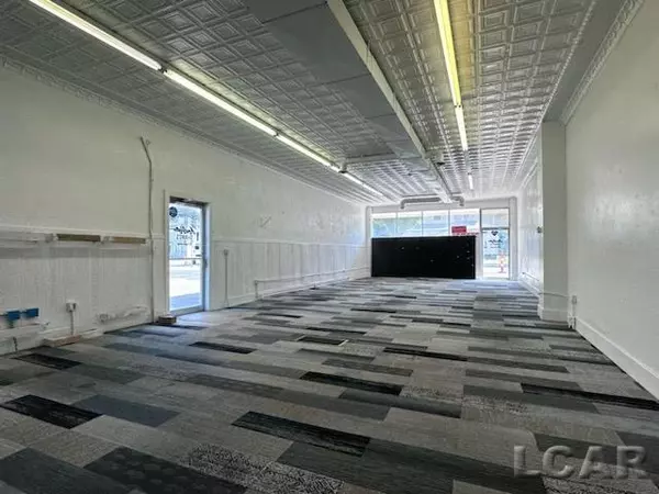 Adrian, MI 49221,810 W Maumee ST