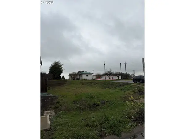 1030 N AUBURN PL, Ridgefield, WA 98642