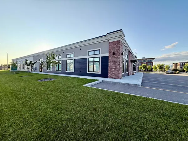 Grande Prairie, AB T8W 0K8,10501 67 AVE #101