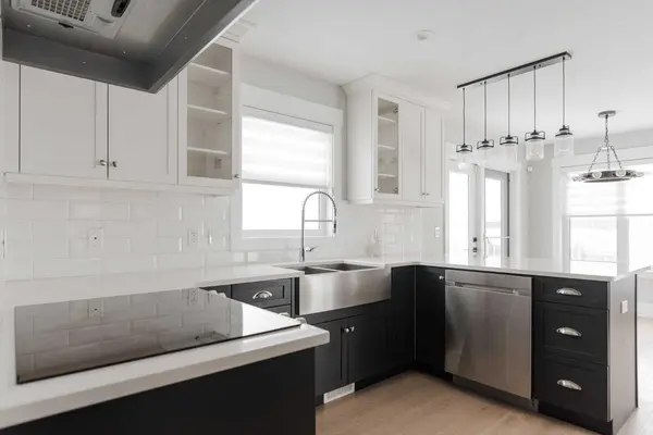 Fort Mcmurray, AB T9H 3N4,804 Beacon Hill DR