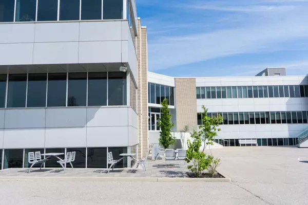 Toronto C15, ON M2H 2W1,1 Sparks AVE #31