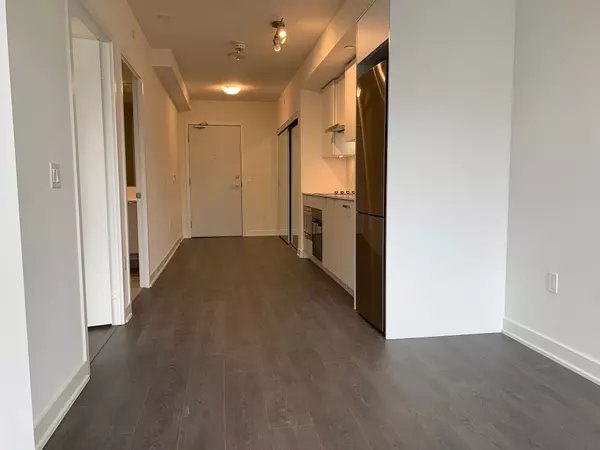 Toronto C10, ON M4P 0E3,99 Broadway AVE #912