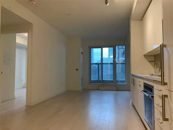 Toronto C01, ON M5V 1X2,330 Richmond ST W #1501