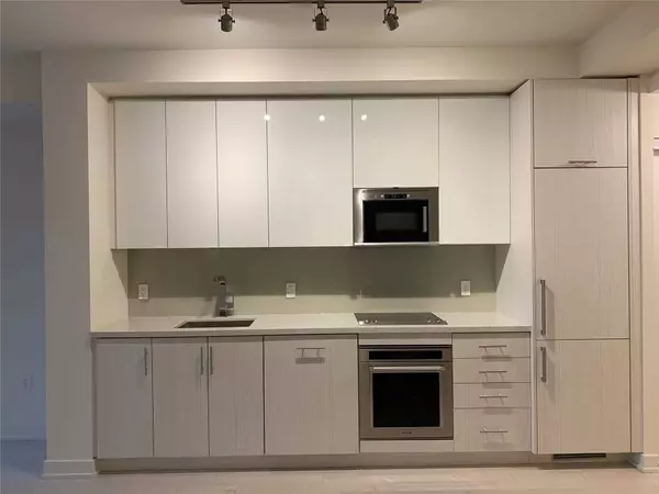 Toronto C01, ON M5V 1X2,330 Richmond ST W #1501