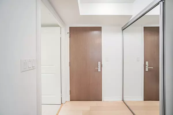 Toronto C01, ON M5B 0A5,Address not disclosed