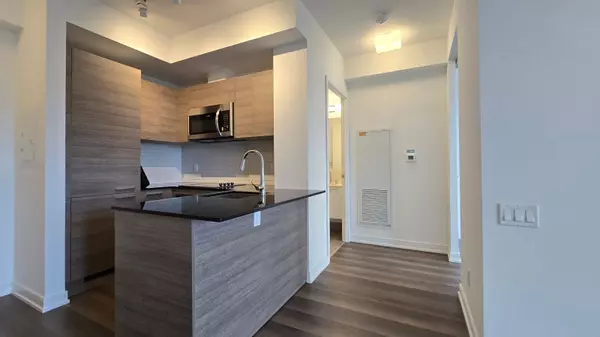 Toronto C08, ON M4Y 0C6,3 Gloucester ST #2104