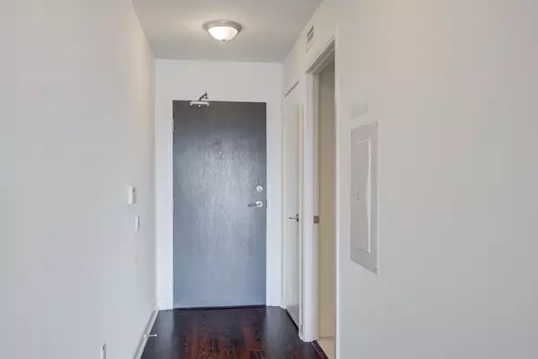 Toronto C01, ON M5V 0A9,78 Tecumseth ST #1212