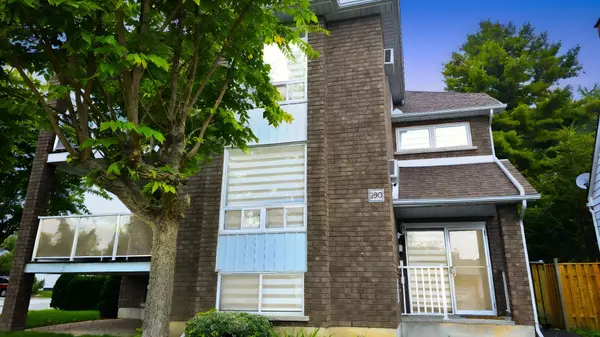 Oshawa, ON L1J 2B8,290 Elmgrove AVE #2