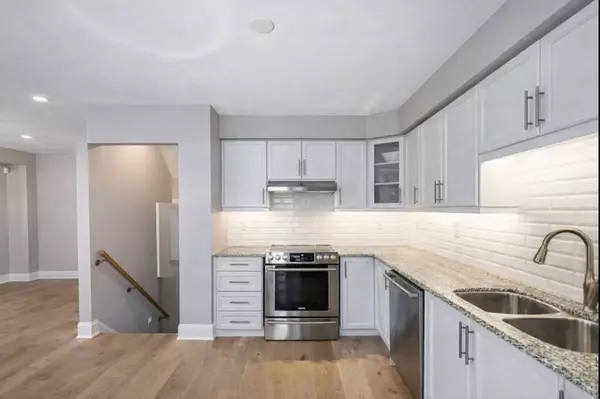 Clarington, ON L1C 0P1,39 Robb LN