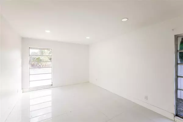 Tamarac, FL 33321,6609 NW 80th Ct