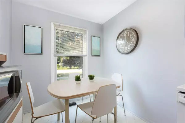 East Gwillimbury, ON L0G 1M0,86 Princess ST