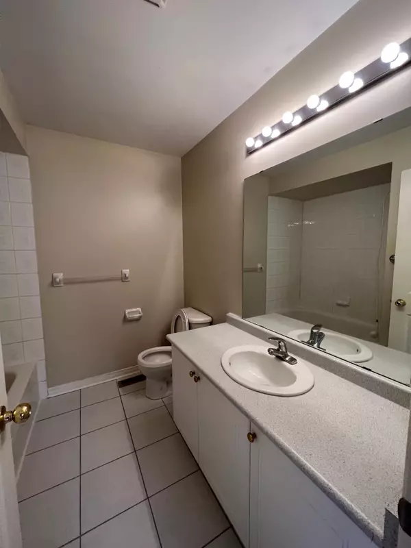 Vaughan, ON L6A 3R1,37 Kale CRES