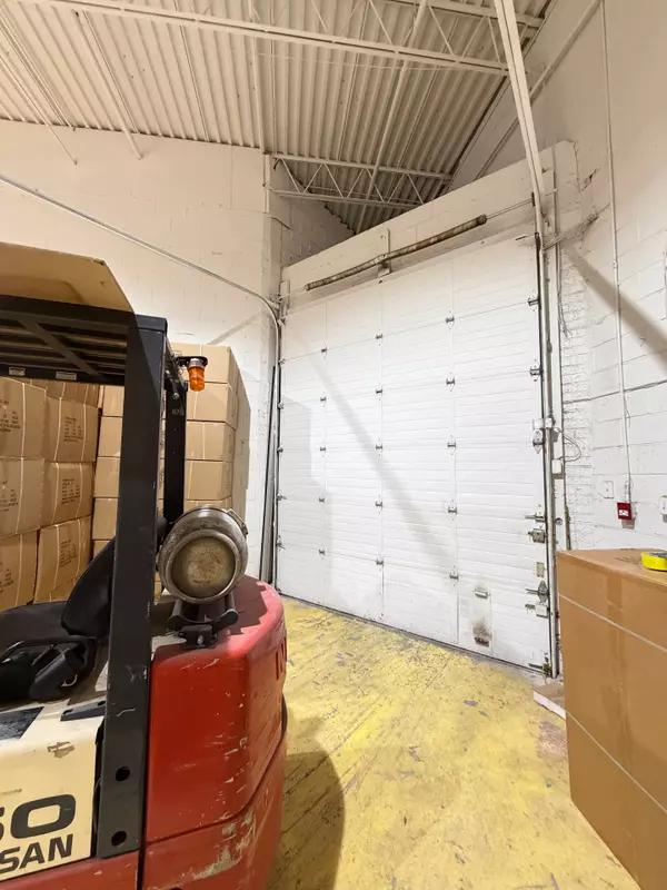 Markham, ON L3R 3W3,2600 John ST #212