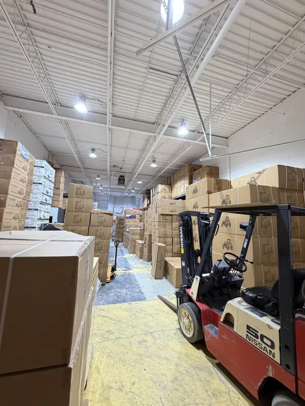 Markham, ON L3R 3W3,2600 John ST #212