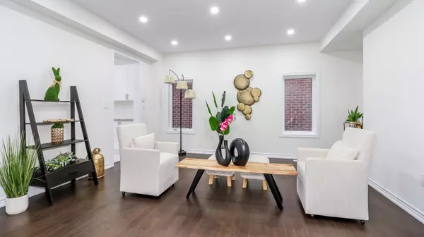 Innisfil, ON L9S 0P8,1691 Corsal CT