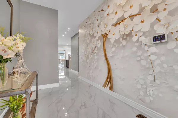 Vaughan, ON L4H 4L1,61 Zenith AVE