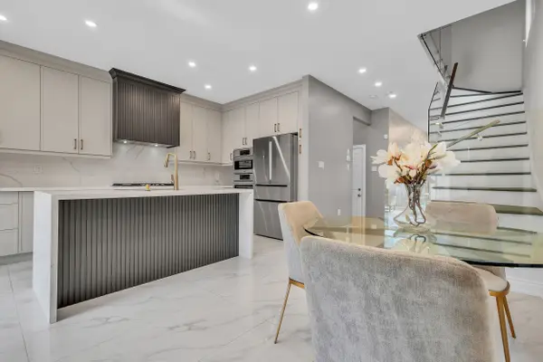 Vaughan, ON L4H 4L1,61 Zenith AVE