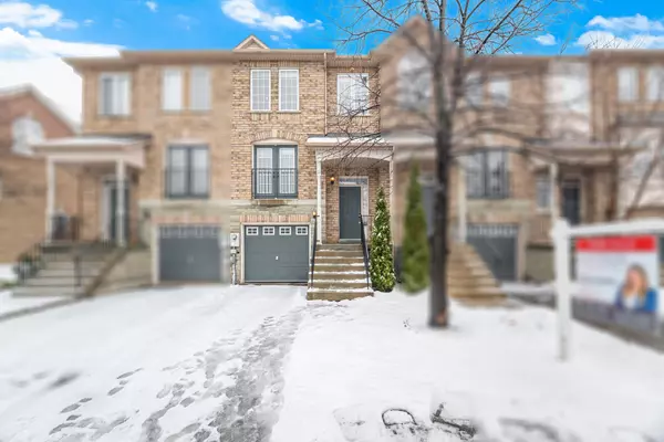 Vaughan, ON L4L 9M9,19 Foxchase AVE #31