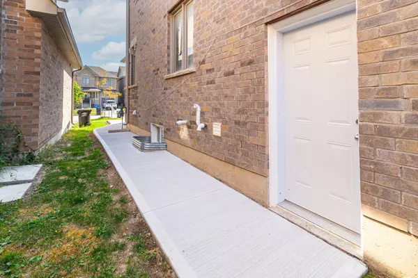 New Tecumseth, ON L9R 0T9,66 Owens RD