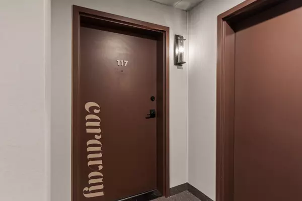 Barrie, ON L9J 0M2,4 SPICE WAY #117