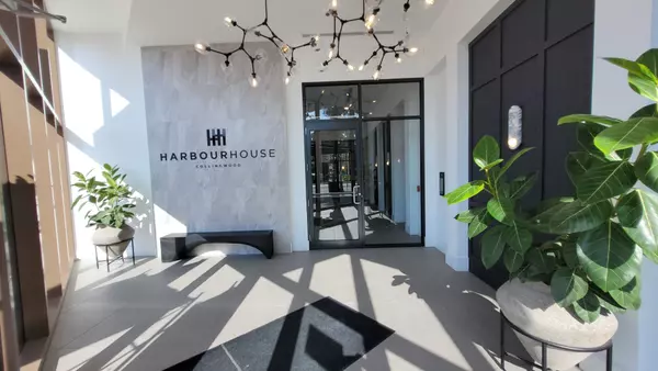 Collingwood, ON L9Y 5T7,31 Huron ST #502