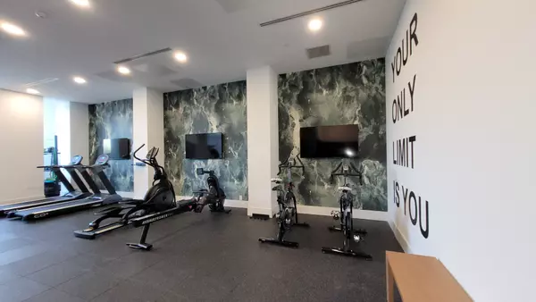 Collingwood, ON L9Y 5T7,31 Huron ST #502