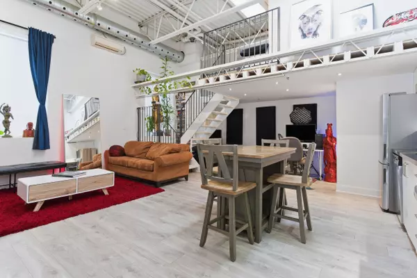 Toronto W01, ON M6R 2G8,347 Sorauren AVE #209