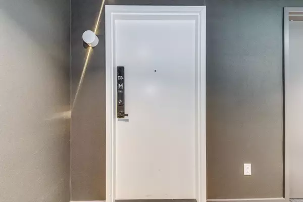 Mississauga, ON L5B 0M4,3883 Quartz RD #2304