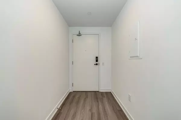 Mississauga, ON L5B 0M4,3883 Quartz RD #2304