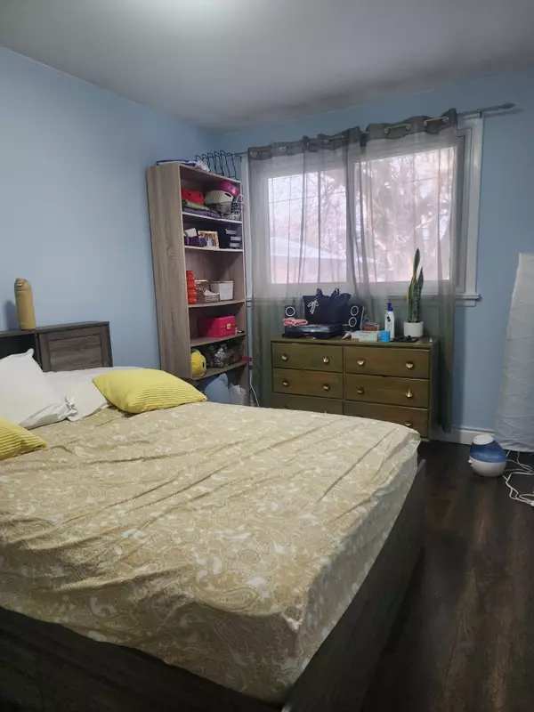 Brampton, ON L6T 1N2,63 Alexandria CRES