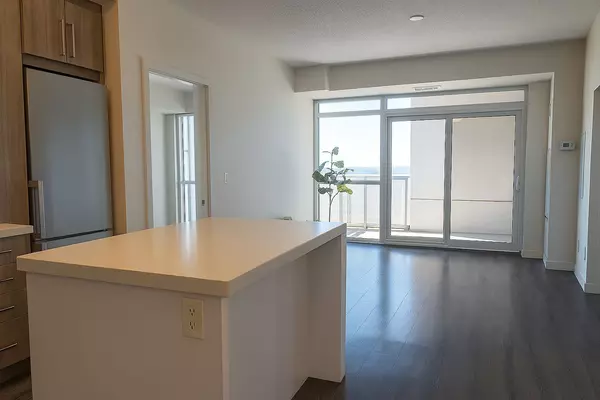 Burlington, ON L7R 2C8,2087 FAIRVIEW ST #2005