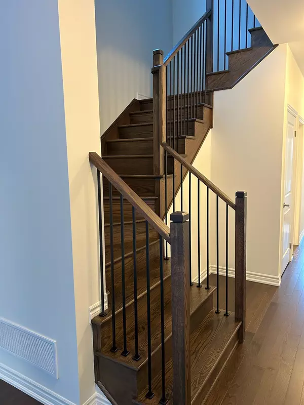 Milton, ON L9E 2E9,1466 Savoline BLVD