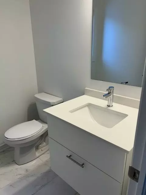 Milton, ON L9E 2E9,1466 Savoline BLVD