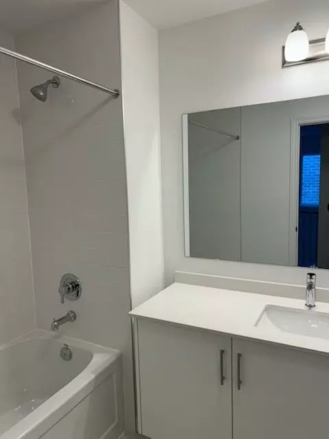 Milton, ON L9E 2E9,1466 Savoline BLVD