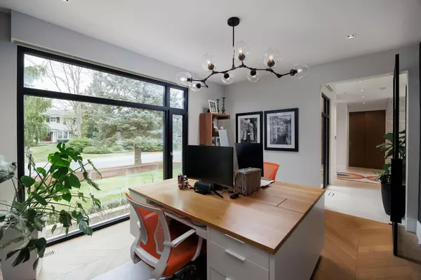 Mississauga, ON L5J 1R7,1471 Rogerswood CT