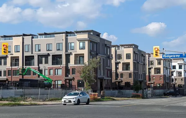 Mississauga, ON L5L 0B9,3415 Ridgeway DR #02