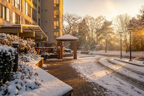 Mississauga, ON L5J 4R3,1110 WALDEN CIR #611