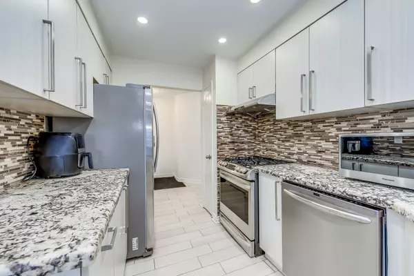 Mississauga, ON L4Z 3P5,45 Bristol RD E #10