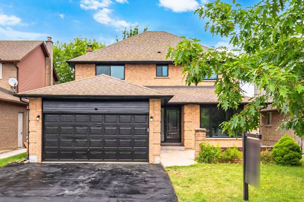 2392 Arnold CRES, Burlington, ON L7P 4G3