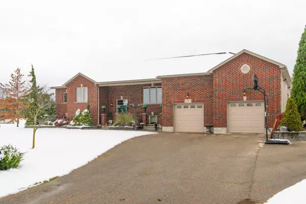 Thames Centre, ON N0L 1G5,12 Starlight LN