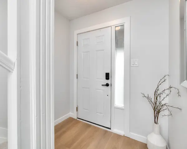 Guelph/eramosa, ON N0B 2K0,100 Inkerman ST #8