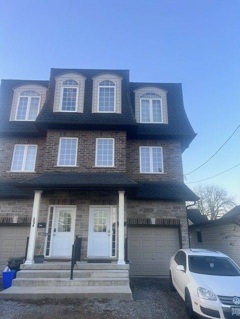 15 Townline RD E, St. Catharines, ON L2T 1A1
