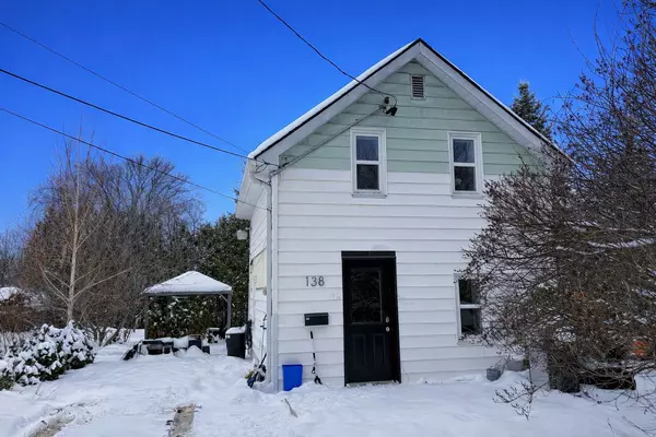 138 Blake ST, Renfrew, ON K7V 2L2