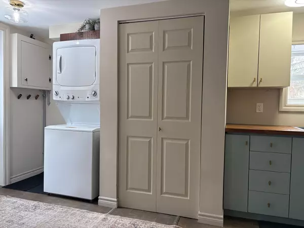 Renfrew, ON K7V 2L2,138 Blake ST