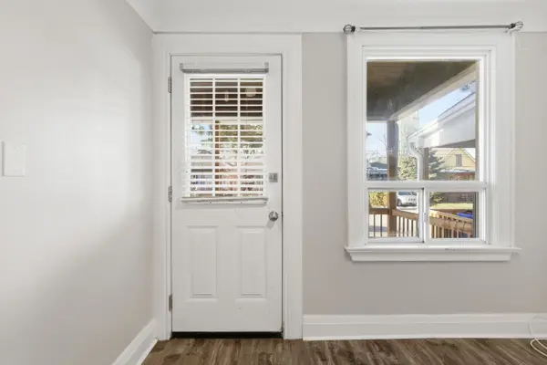 Hamilton, ON L8H 3M4,26 Bayfield AVE